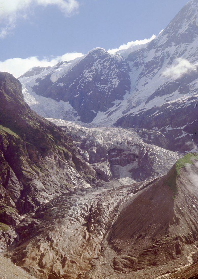 The Pindari Glacier flowing down from the snows