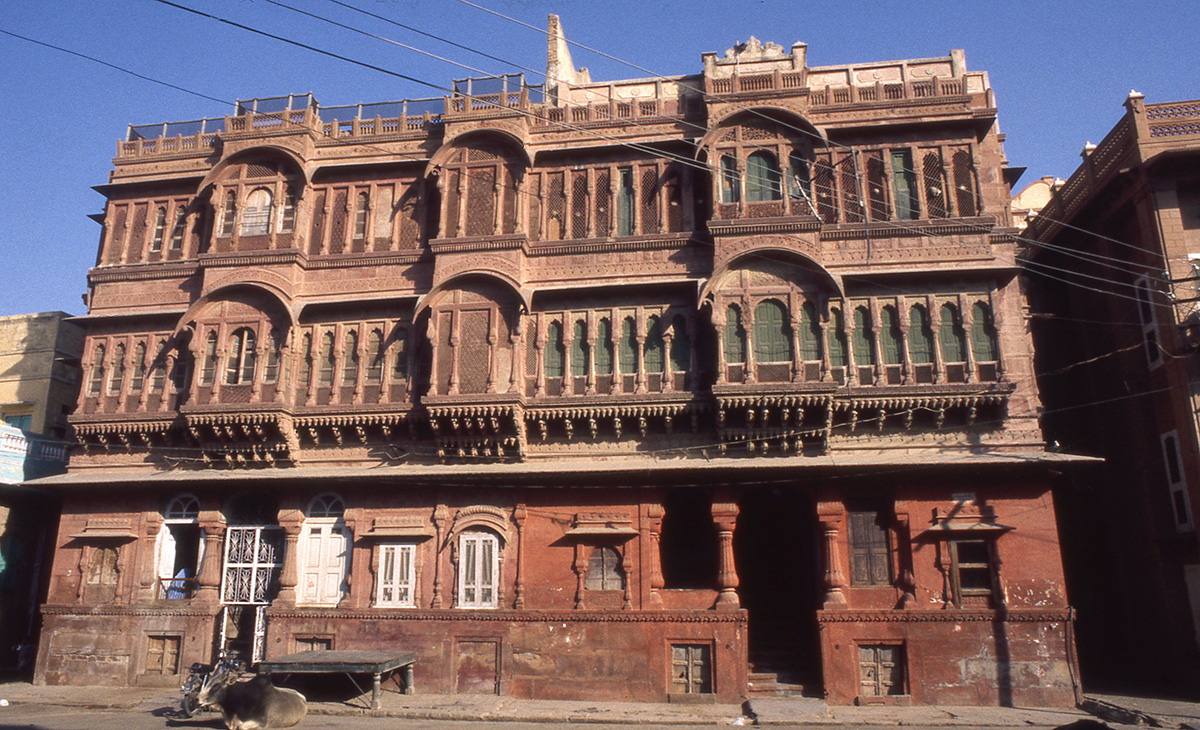 Bikaner's merchant havelis - mansions - are built of finely-carved red sandstone.