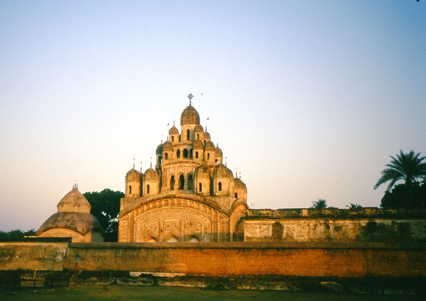 That curved roof form used in Bengali brick temple architecture